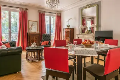 Image de Chic suite familiale 4 bedrooms Paris  Historic