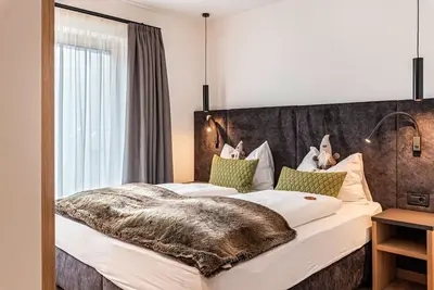 Image de Appartement \"Saslonch\" près de Seiser Alm avec vue sur les montagnes, Wi-Fi, terrasse et jardin
