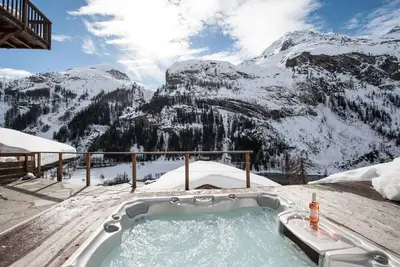 Image de Powder Ridge, Tignes - luxury chalet - 6 bedrooms, sleeps 12
