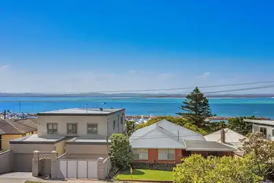 Image de Along Nelson Bay's Marina Precint