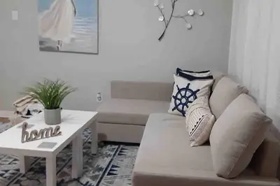 Image de Cozy, Sweet vacation home 3b/1b centrally located.