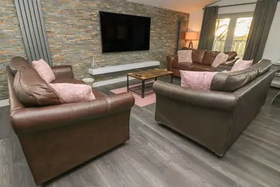 Image de Box Tree Escapes, family friendly, with hot tub in Kirkby Lonsdale