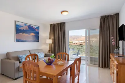 Image de Appartement de vacances \"Callao Beach 9\" avec vue sur la montagne, terrasse et Wi-Fi