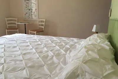Image de Au Pied Du Ventoux * Chambre