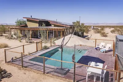 Image de 🌵 MoonView Modern | Hot tub, Bbq & Private Pool 🌵
