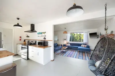 Image de 💦Splash House w\/ Private Pool & Fire Pit • Dogs Welcome No Additional Charge💦