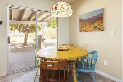 Image de Home Sweet Home in Joshua Tree - Month 2 Month Rental