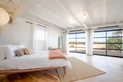 Image de 🌵 That Desert House - Hot Tub, lots of Privacy, High Design & Incredible Desert Views! 🌵