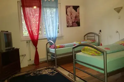 Image de 4-person apartment, kitchen, shower room and Wc, max. 4 persons