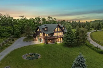 Image de Spacious Cabin in the Mountains