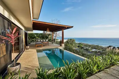 Image de Casa Lu - beautiful 3 bedroom with a stunning Ocean view & pool