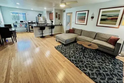 Image de Mid Town 2 Bdrm Marvel