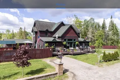 Image de House with hot tub 10 min from whiteface Mt. & Lake Placid Village\n