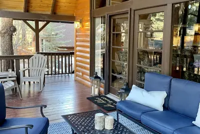 Image de Cozy Munds Cabin