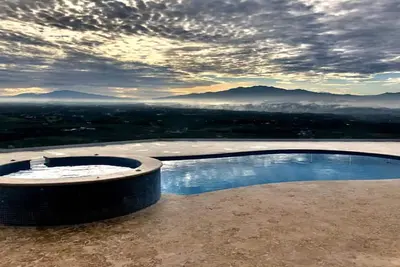 Image de Casita at Vista Del Paraiso-Incredable central valley view
