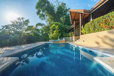 Image de Gated Luxury-Sleeps 13-Ojochal-Near to beaches