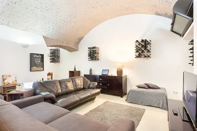 Image de La Cantinetta di Milano - The wine cave in Milan _ Stylish 110sqm Flat, WiFi, Ac