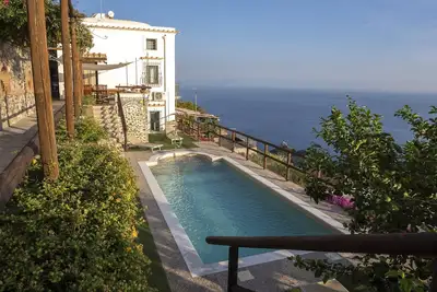 Image de Villa Sunrise, pool and seaview in Amalfi Coast