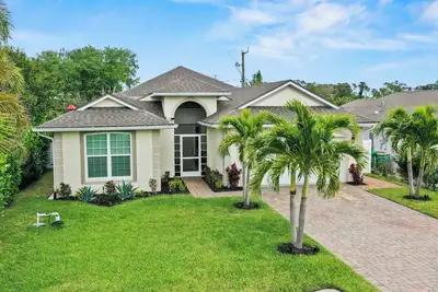 Image de 3-bedroom home just 4 minutes drive to Bonita Springs Public Beach