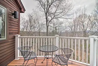 Image de Ski-in Ski-Out Okemo Oasis w/ Deck + Mtn View!