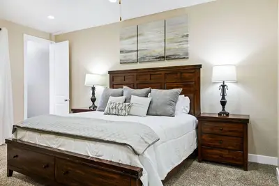 Image de Sunshine Retreat 2 Community Pools, Great Location!