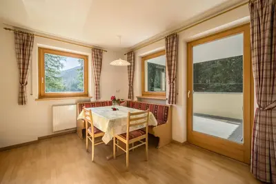 Image de Maison de vacances \"Maria Schneeglöcklein\" avec vue sur les montagnes, balcon, jardin et sauna