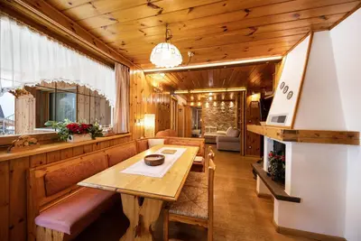 Image de Charmant appartement \"Majon d'Aisciuda Marmolada\" avec vue sur les montagnes