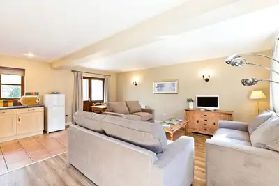 Image de Callow Cottage With Shared Swimming Pool