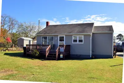 Image de Mae's Landing - Comfortable 2br close to Memorial Park, No Linens Provided