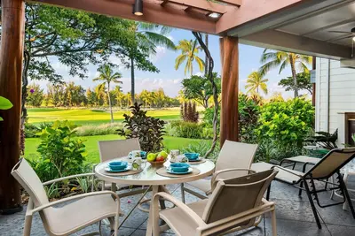 Image de Bbq Grill on the lanai. Waikoloa Beach Villas H1