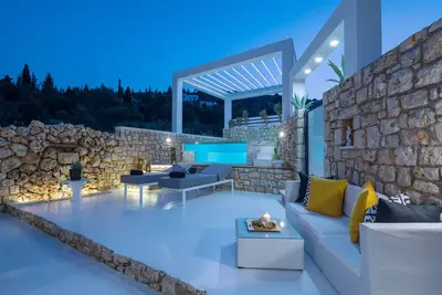 Image de Dion Villa - Pool & Jacuzzi - Sleeps 4 - Zakynthos