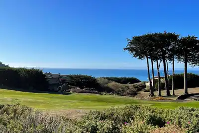 Image de Ocean & Golf Fairway view