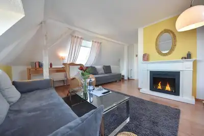 Image de House Thalia 4 Bernstein - modern furnishings with fireplace