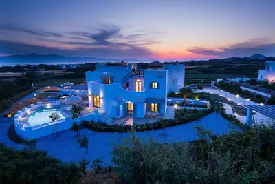 Image de Villa Matina cycladic inspired home in Plaka