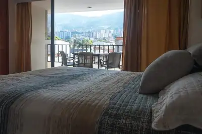 Image de Amazing mountains view / friendly workspace / Strategic location