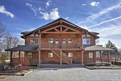 Image de KingsRiver Lodge S w\/Pickleball Court-Walk to Lake