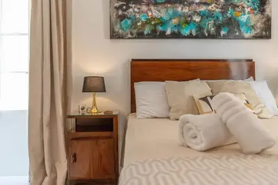 Valletta nineteen forty, Central and newly renovated Valletta apartment