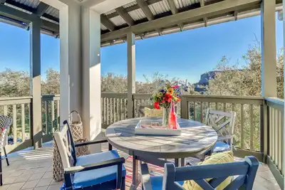 Image de Ro Sham Beaux - 2 Bedroom + Bunk in Town Center