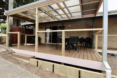 Image de Riverscape Cottage No. 11 - Riverscape - unit 11 with views over the Blackwood River and fire place