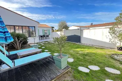 Image de Charmante villa proche de la plage des Cossonnes