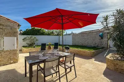 Image de Charmante maison au cœur d'Ars en Ré avec jardin