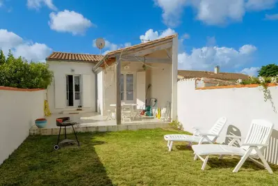 Image de Jolie maison proche du port avec parking et jardin