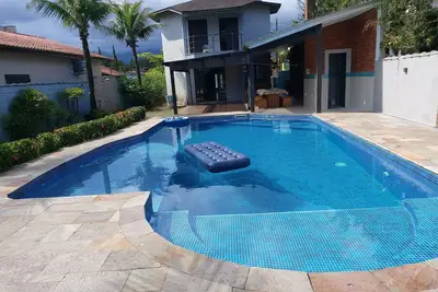 Image de Beautiful, spacious house in a gated community.