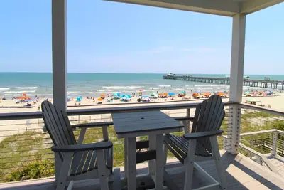 Image de Oceanfront Corner Condo w/Beautiful Views~Folly Beach Suites 3a