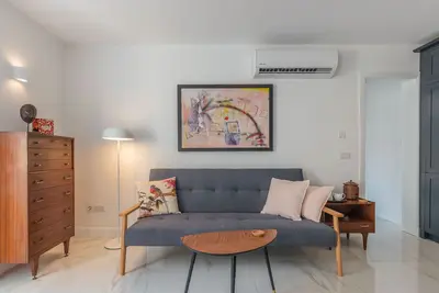 Valletta nineteen sixty:terrace views of Grand Harbour, Central historical duplex with rooftop priva