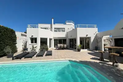 Image de Villa avec piscine proche plage - Le Grand Travers