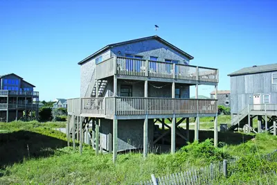 Image de Oceanfront House w/Central Ac, Free WiFi, Private Washer/Dryer, Shared Pool