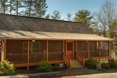 Image de Perfect Cabin Getaway at Porch Time | Sleeps 6