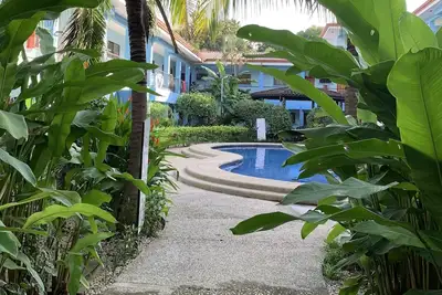 Image de Perfect Vacation Spot. . . Sunny, Warm, Cold Beer! ! ! ! ! !