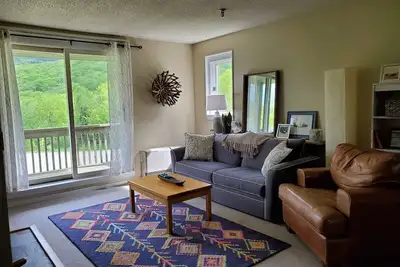 Image de Cozy three bedroom condo at a charming family ski resort